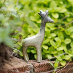 Tilnar Art Aluminark Brushed Silver Large Giraffe -Campus Gifts Sales 34787 bg tilnar art aluminark brushed silver large giraffe lifestyle 3