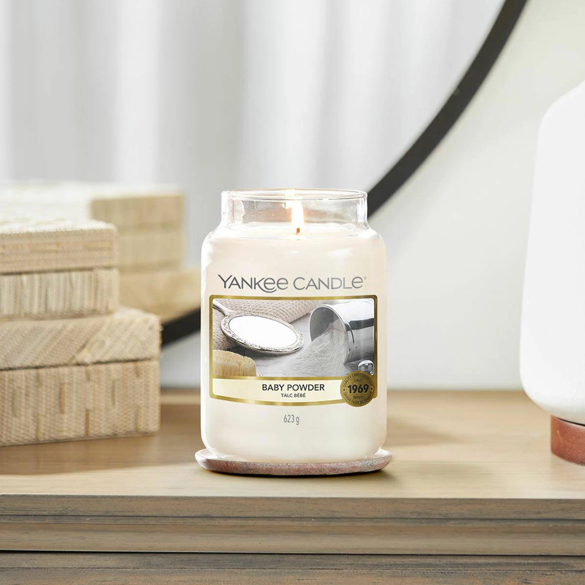 Yankee Candle Baby Powder Large Jar Candle 5 Yankee Candle Baby Powder Large Jar Candle - Image 3