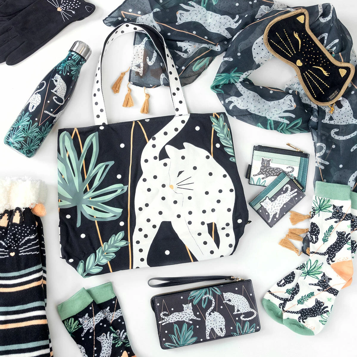 House Of Disaster Feline 500ml Thermal Water Bottle 8 House Of Disaster Feline 500ml Thermal Water Bottle - Image 6