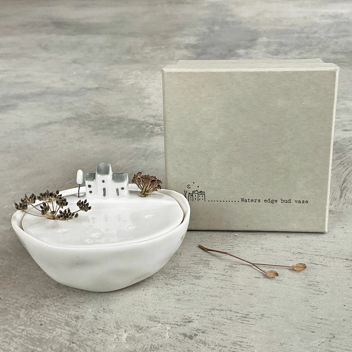 East Of India Waters Edge Flat Bud Vase 6 East Of India Waters Edge Flat Bud Vase - Image 4