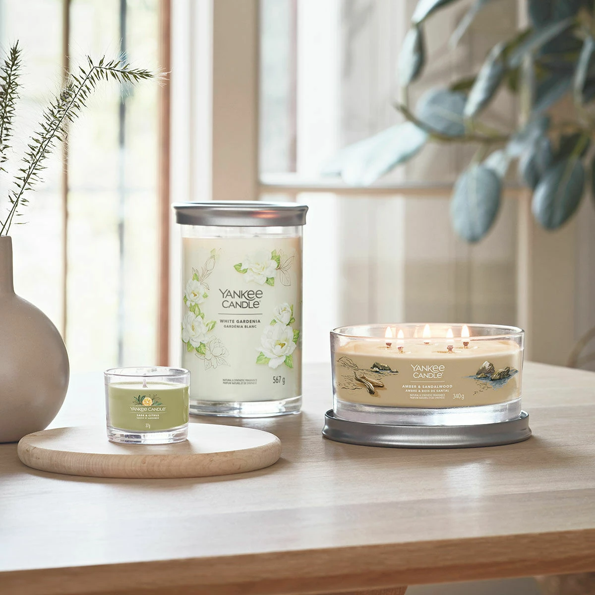 Yankee Candle White Gardenia Signature Large Tumbler Candle 6 Yankee Candle White Gardenia Signature Large Tumbler Candle - Image 4