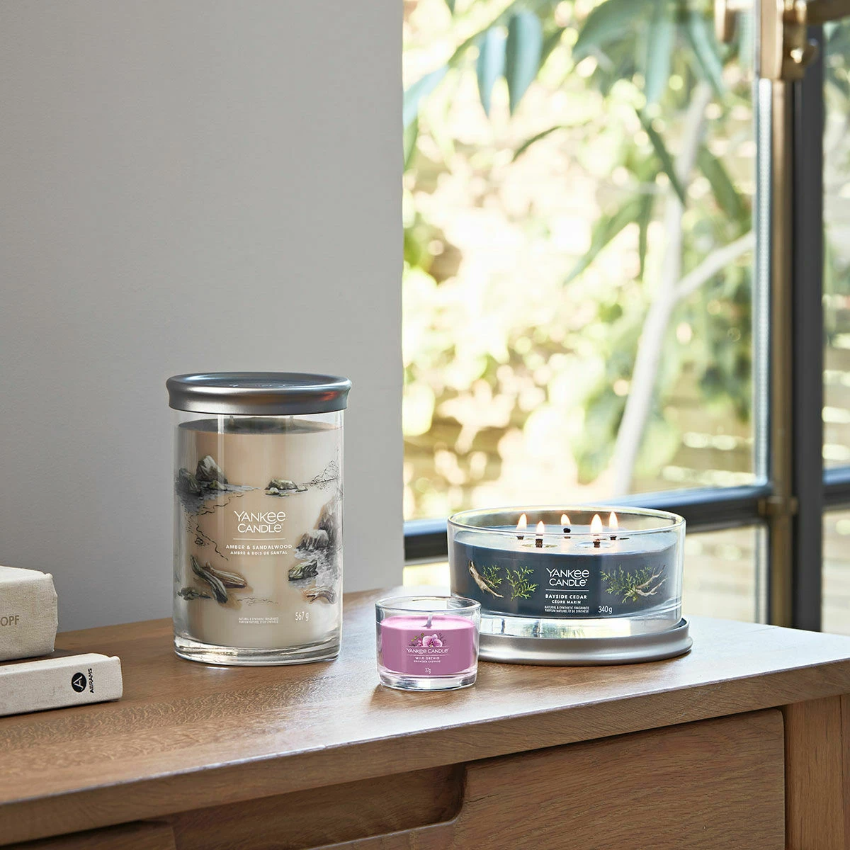 Yankee Candle Amber & Sandalwood Signature Large Tumbler Candle 6 Yankee Candle Amber & Sandalwood Signature Large Tumbler Candle - Image 4