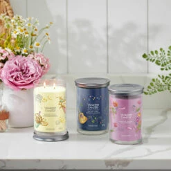 Yankee Candle Hand Tied Blooms Signature Large Tumbler Candle -Campus Gifts Sales ss23 signature collection lifestyle 8