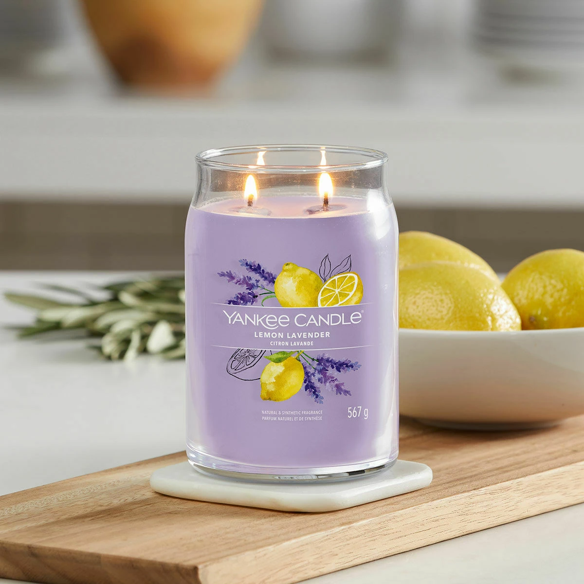 Yankee Candle Lemon Lavender Signature Large Jar Candle 5 Yankee Candle Lemon Lavender Signature Large Jar Candle - Image 3