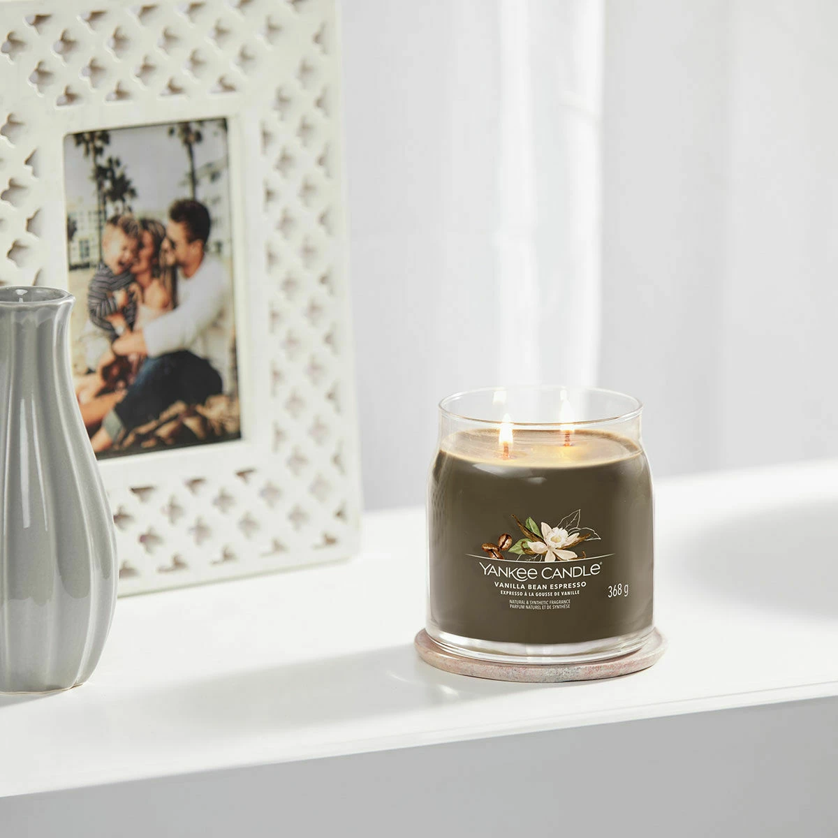 Yankee Candle Vanilla Bean Espresso Signature Medium Jar Candle 5 Yankee Candle Vanilla Bean Espresso Signature Medium Jar Candle - Image 3