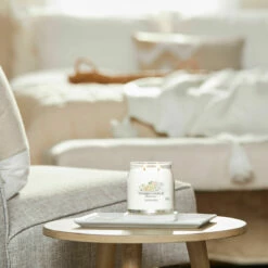 Yankee Candle Wedding Day Signature Medium Jar Candle -Campus Gifts Sales yankee candle 1701389e wedding day signature medium jar candle lifestyle 1