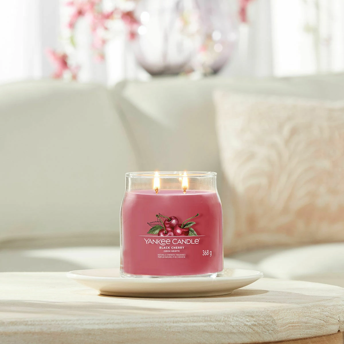 Yankee Candle Black Cherry Signature Medium Jar Candle 5 Yankee Candle Black Cherry Signature Medium Jar Candle - Image 3