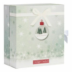 Yankee Candle Snow Globe Wonderland Advent Calendar Book