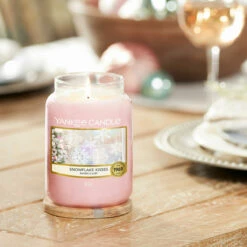 Yankee Candle Snowflake Kisses Large Jar Candle -Campus Gifts Sales yankee candle 1720946e snowflake kisses large jar candle lifestyle 3