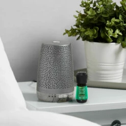 Yankee Candle Peaceful Dreams Silver Sleep Diffuser Starter Kit With 3 Refills -Campus Gifts Sales yankee candle peaceful dreams sleep diffuser stater kit bundle lifestyle 1